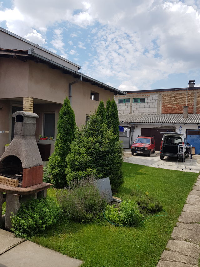 Petra Dobrovića 15, Novi Sad