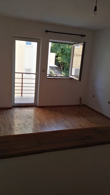 Slavka Rodića 22/II, Beograd - 6