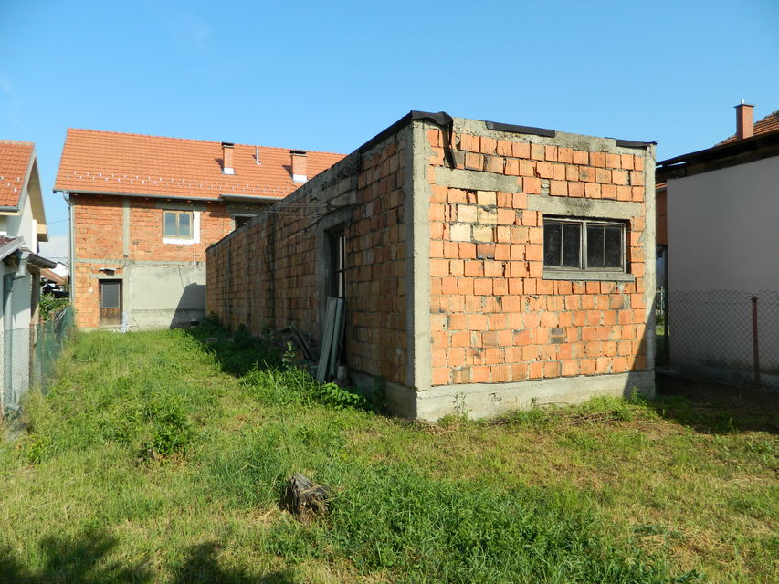 Bore Radojevića 51, Beograd - 3