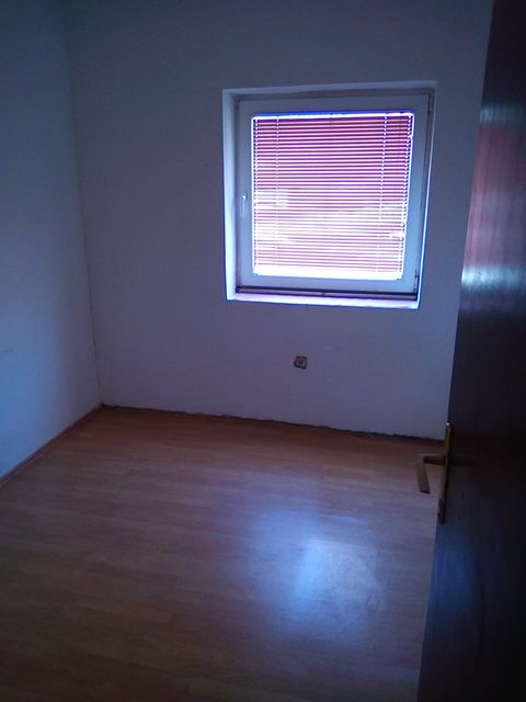 Zorina 31, Beograd - 3