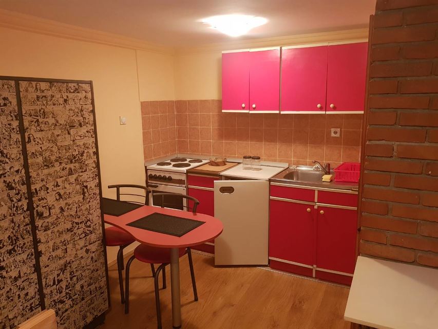 Jeronimova 23, Niš - 4