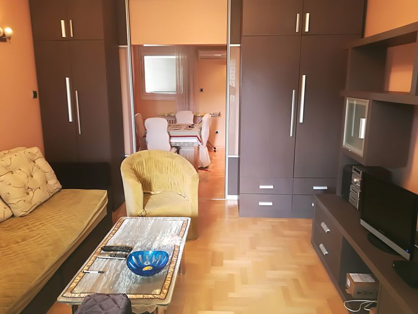 Omladinskih brigada 43a, Beograd - 5