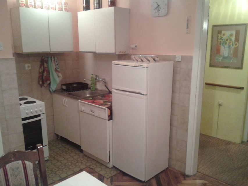 Vrtlarska 49, Beograd - 13