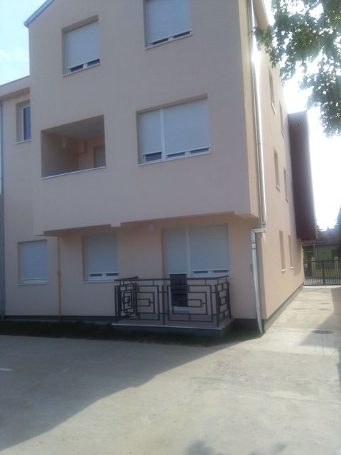 Jablanička 9, Novi Sad - 12