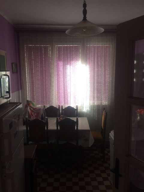 Miloša Svetića 2, Beograd - 10