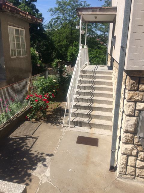 Miloša Svetića 2, Beograd - 4