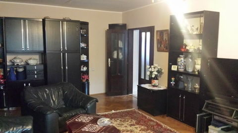 Deskaševa 12, Beograd - 6