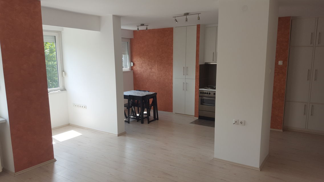 Šekspirova 10, Novi Sad - 2