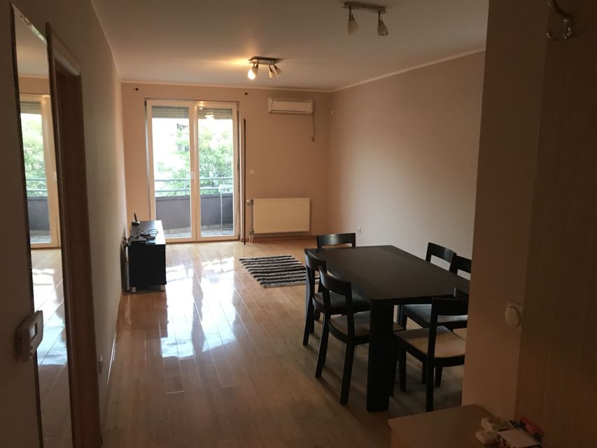 Vitezova Karađorđeve zvezde 27a, Beograd - 2