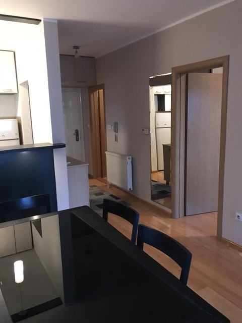 Vitezova Karađorđeve zvezde 27a, Beograd - 12