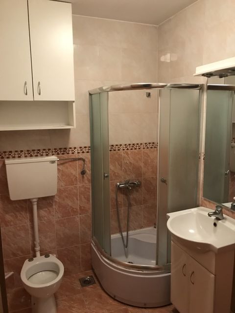 Vitezova Karađorđeve zvezde 27a, Beograd - 6