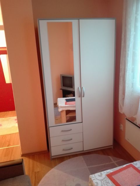 Radovana Miloševića 19, Beograd - 5