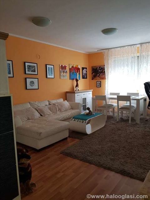 Mihajla Pupina 15, Pančevo