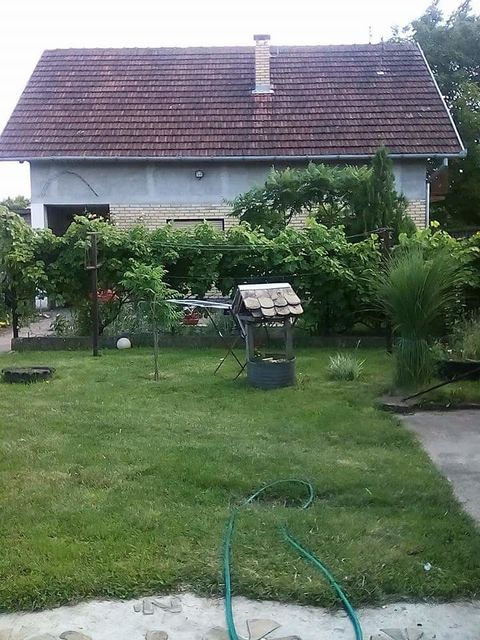 Svetozara Miletića 9, Nadalj