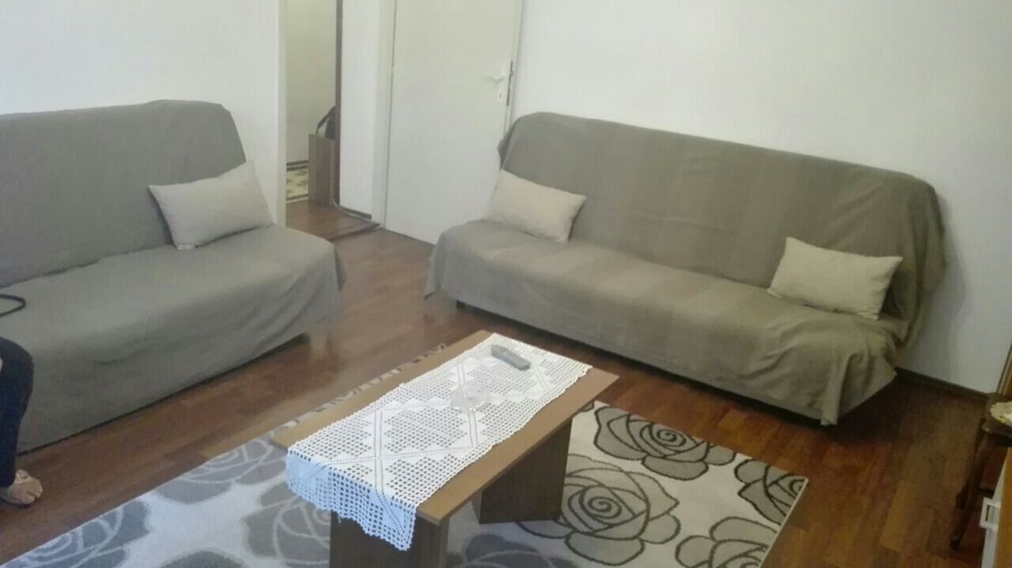 Sandžačka 31, Beograd - 10