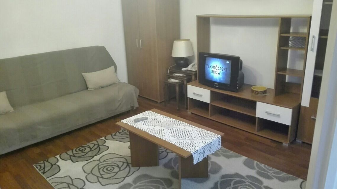 Sandžačka 31, Beograd - 7