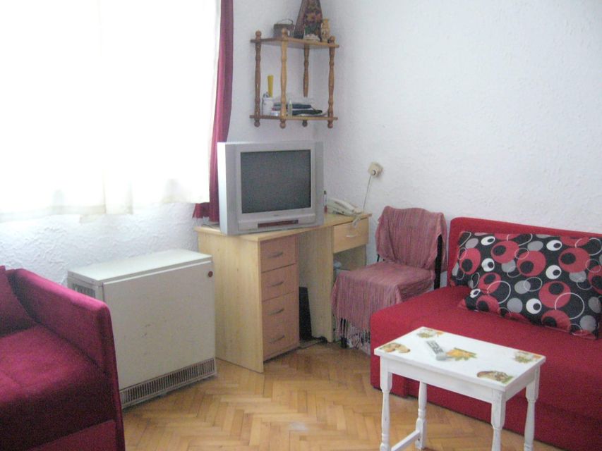 Braće Baruh 25, Beograd - 4