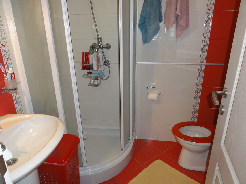 Kajmakčalanska 8, Beograd - 6