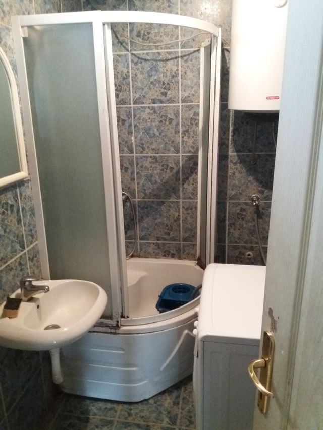 Bana Ivaniša 22, Beograd - 3