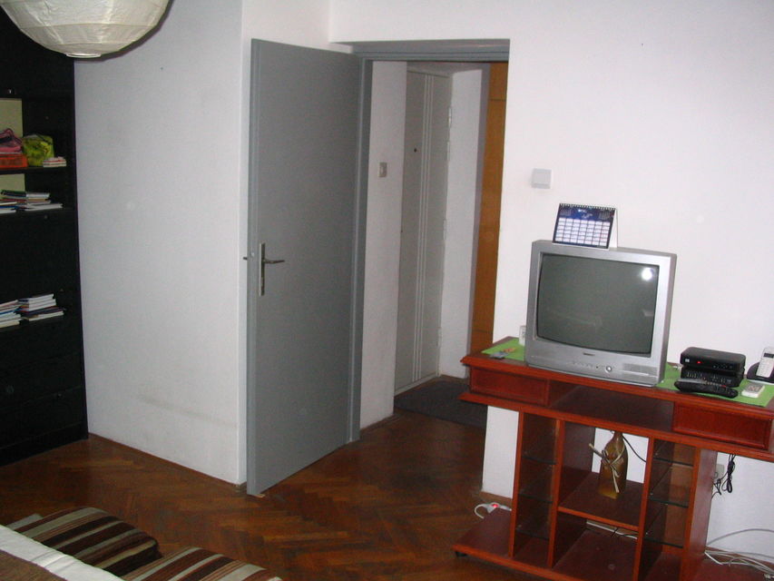 Đuke Dinić 3, Beograd - 10