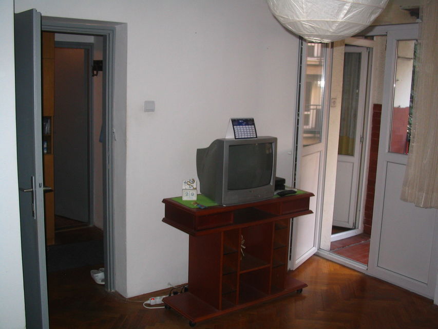 Đuke Dinić 3, Beograd - 9