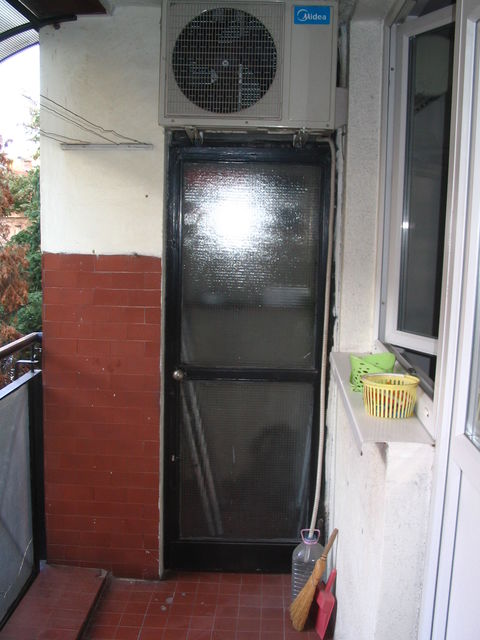 Đuke Dinić 3, Beograd - 11