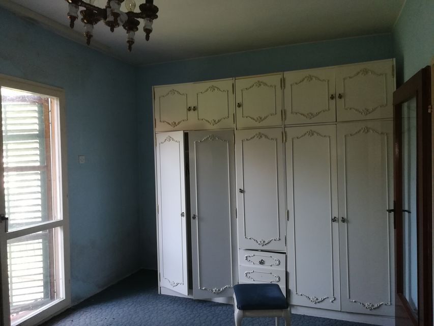 Uroša Predića 19, Čenta - 12