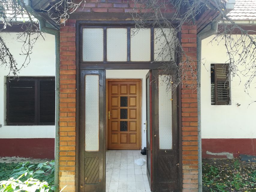 Uroša Predića 19, Čenta - 8