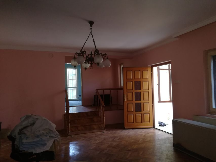 Uroša Predića 19, Čenta - 10