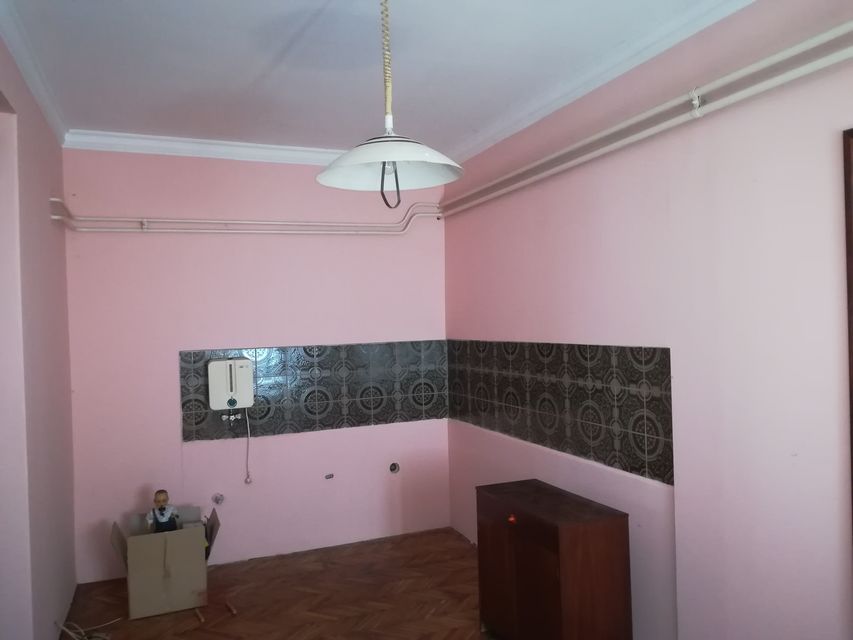 Uroša Predića 19, Čenta - 15