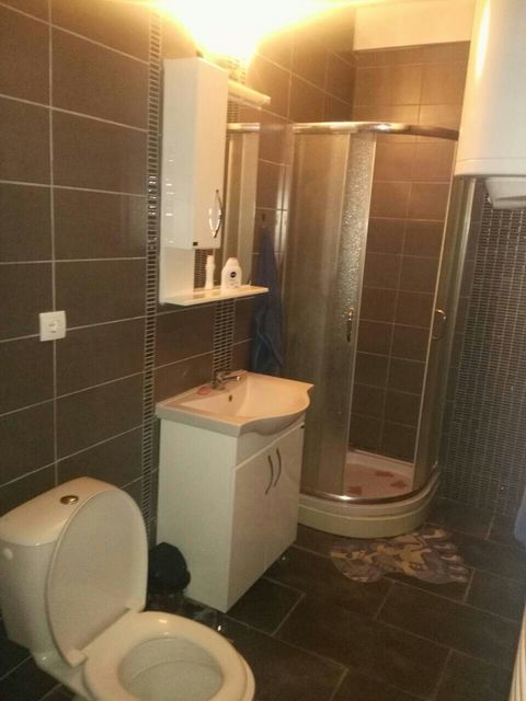 Vojvode Vlahovića 47Đ, Beograd - 7