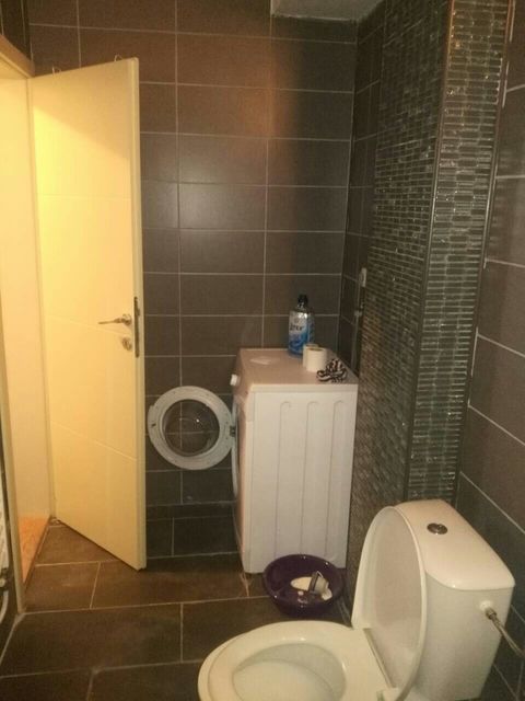 Vojvode Vlahovića 47Đ, Beograd - 10