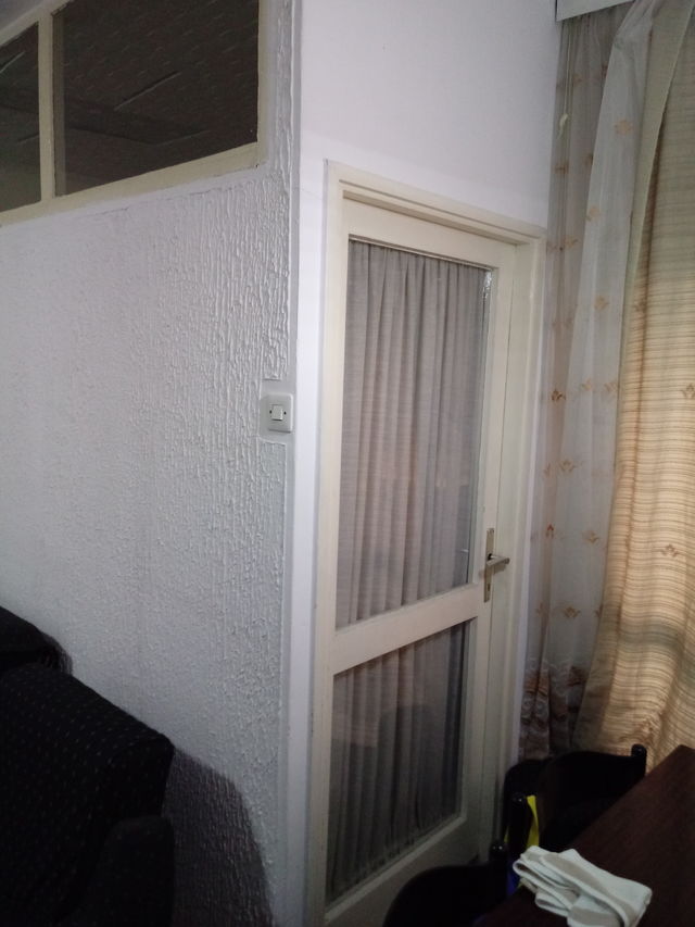 Španskih boraca 16, Beograd - 8