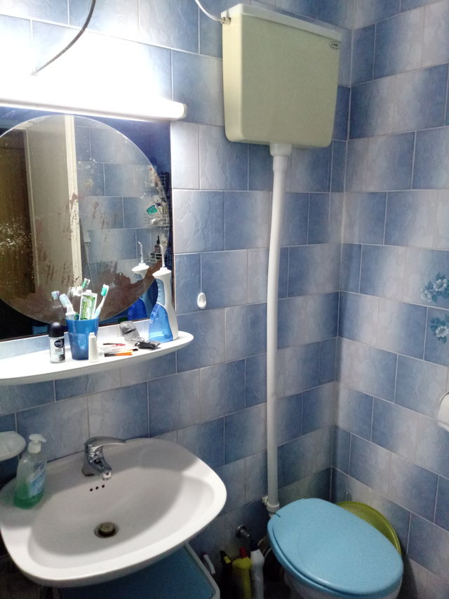 Španskih boraca 16, Beograd - 13