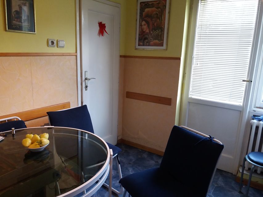 Džona Kenedija 45, Beograd - 4