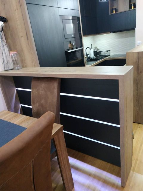 Dobropoljska 56, Beograd - 13