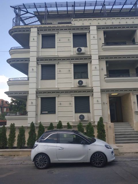 Dobropoljska 56, Beograd - 3