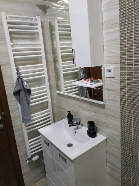 Dobropoljska 56, Beograd - 24