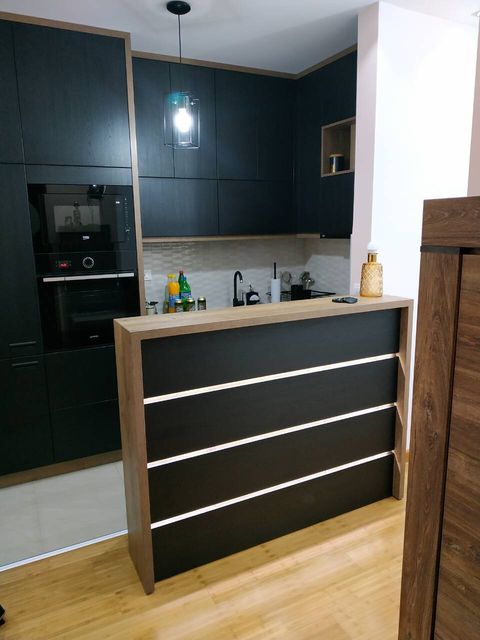 Dobropoljska 56, Beograd - 8