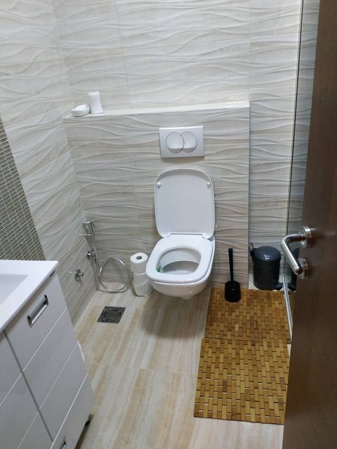 Dobropoljska 56, Beograd - 21