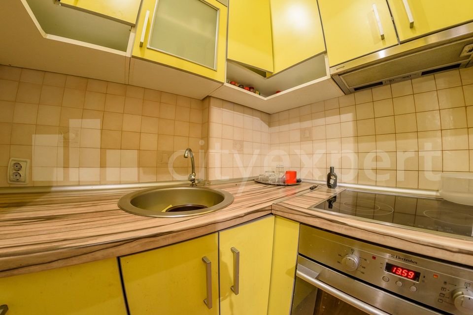 Meštrovićeva 4, Beograd - 4