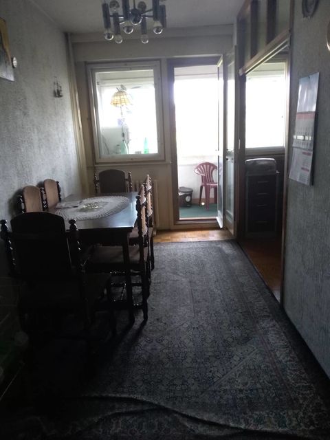 Džona Kenedija 7, Beograd