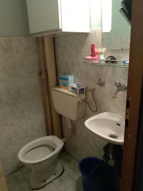 Džona Kenedija 7, Beograd - 4