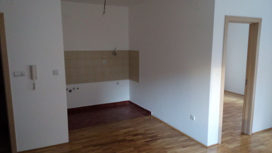 Prvoboraca 24a, Beograd - 5