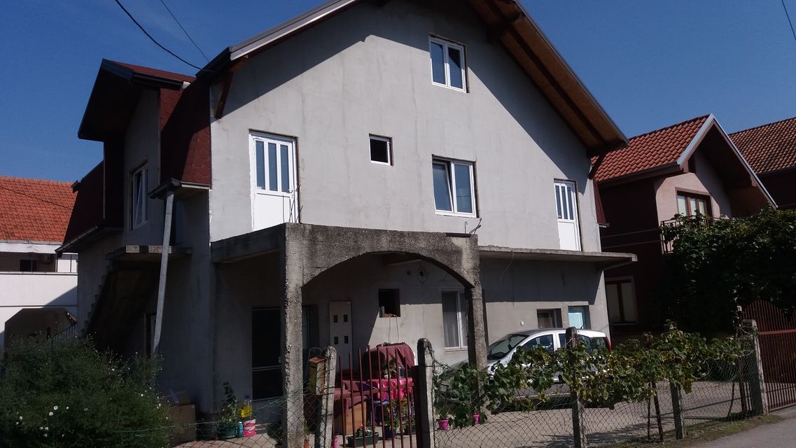 Sutjeska 7 2G, Beograd