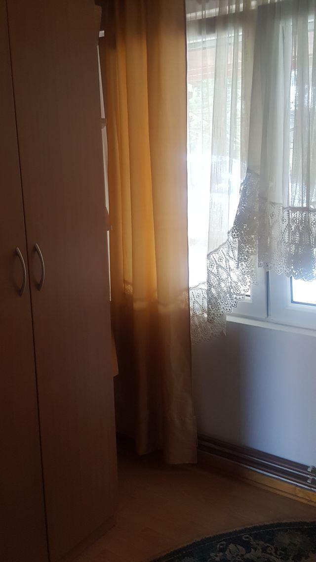 Kajuhova 12, Beograd - 3