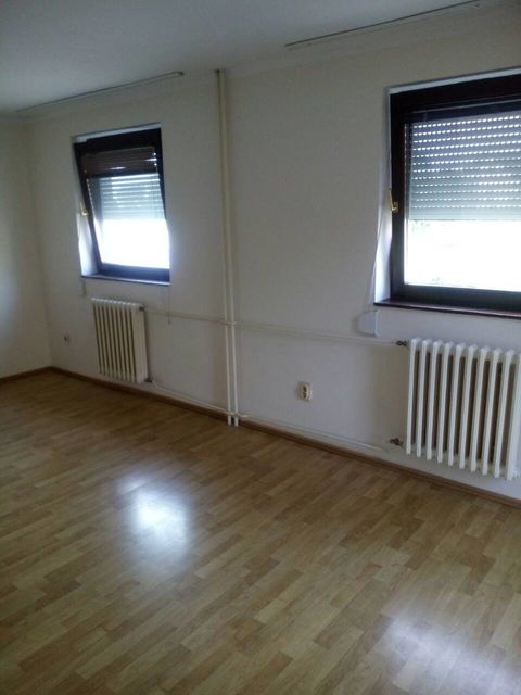Prote Milorada Pavlovića 65, Beograd - 5
