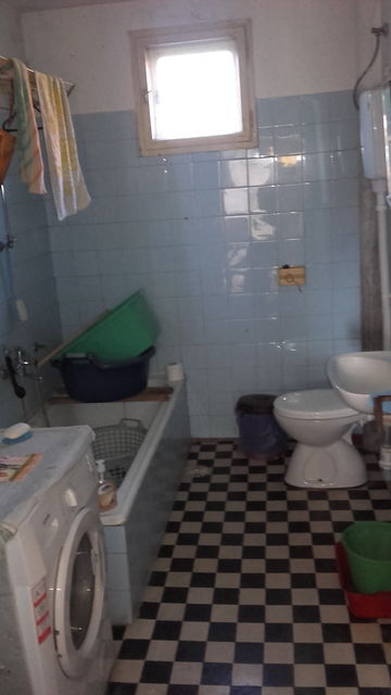 Vojske Jugoslavije 42, Lučina - 7