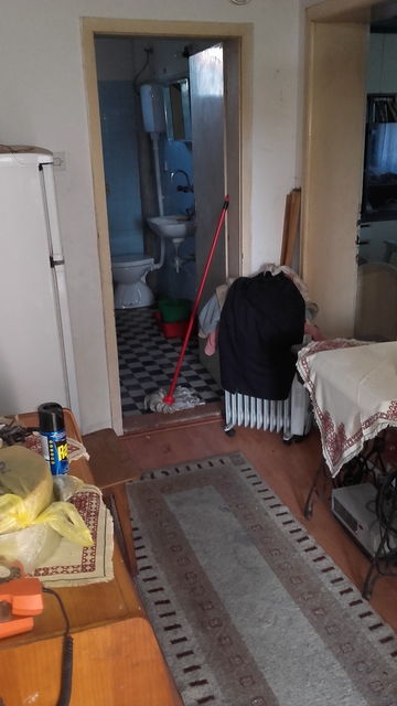 Vojske Jugoslavije 42, Lučina - 6