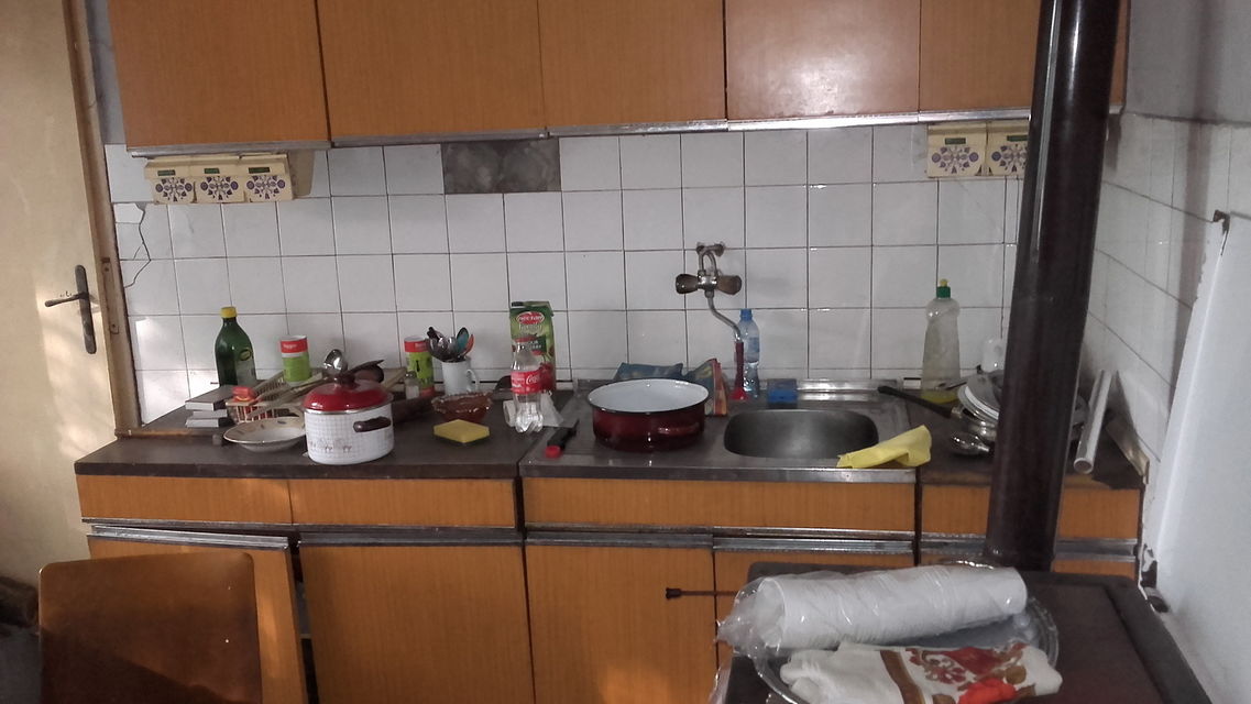 Vojske Jugoslavije 42, Lučina - 3